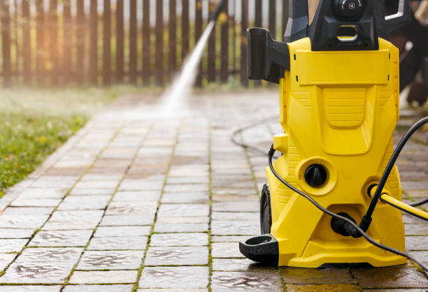 Best Gutter Cleaning  in Walton Hills, OH
